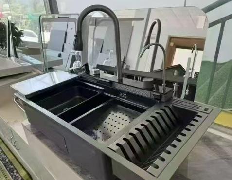 Large Çok Fonksiyonlu Akıllı Eviye